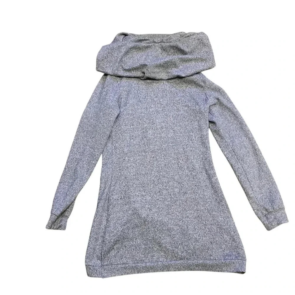 Dressfo Sweater - Picture 3 of 3